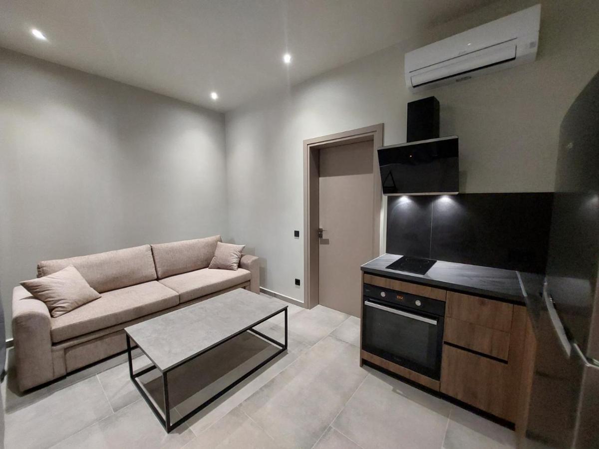 Rea'S Luxury Apartments Stoúpa Zewnętrze zdjęcie