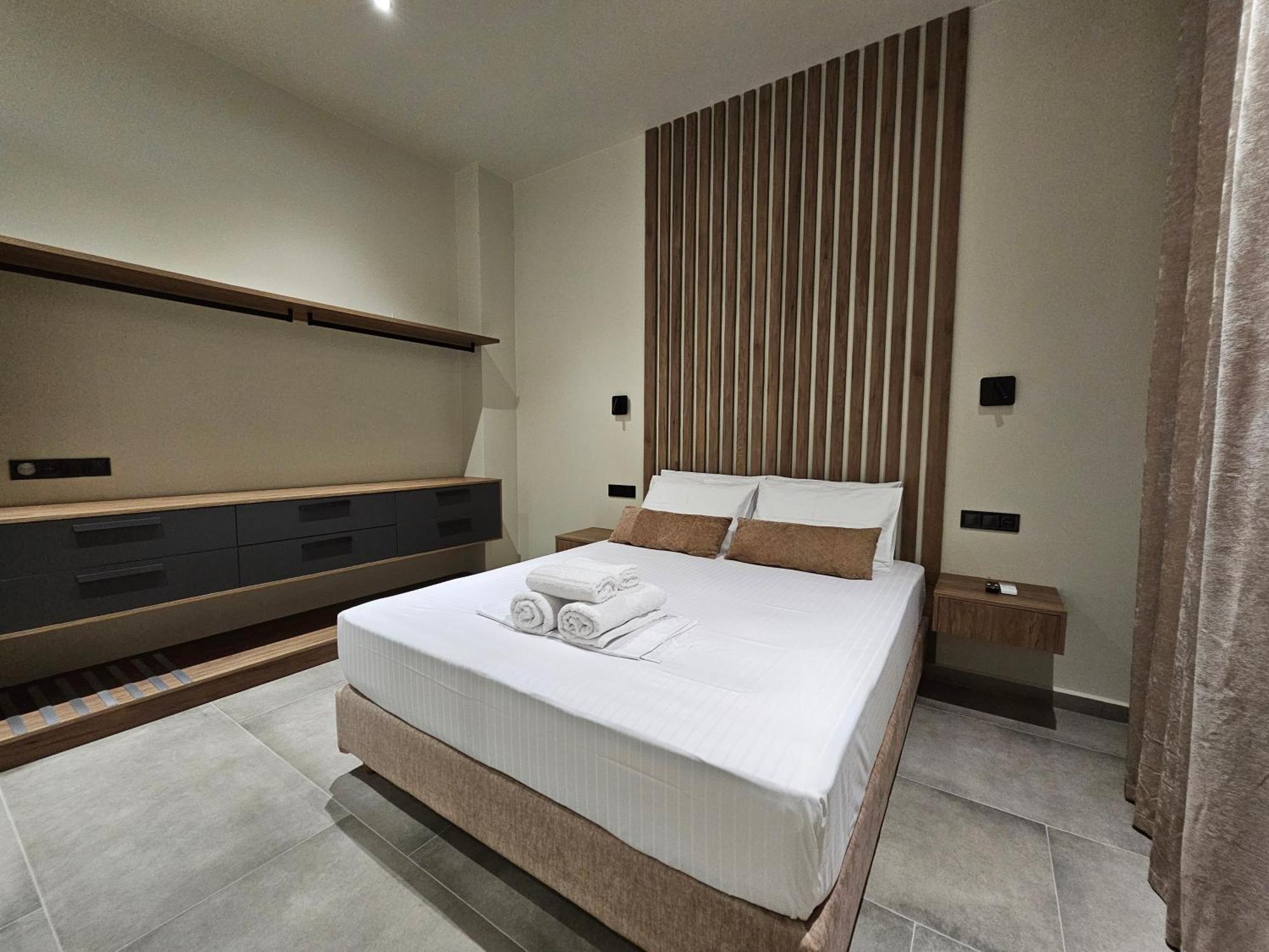 Rea'S Luxury Apartments Stoúpa Zewnętrze zdjęcie