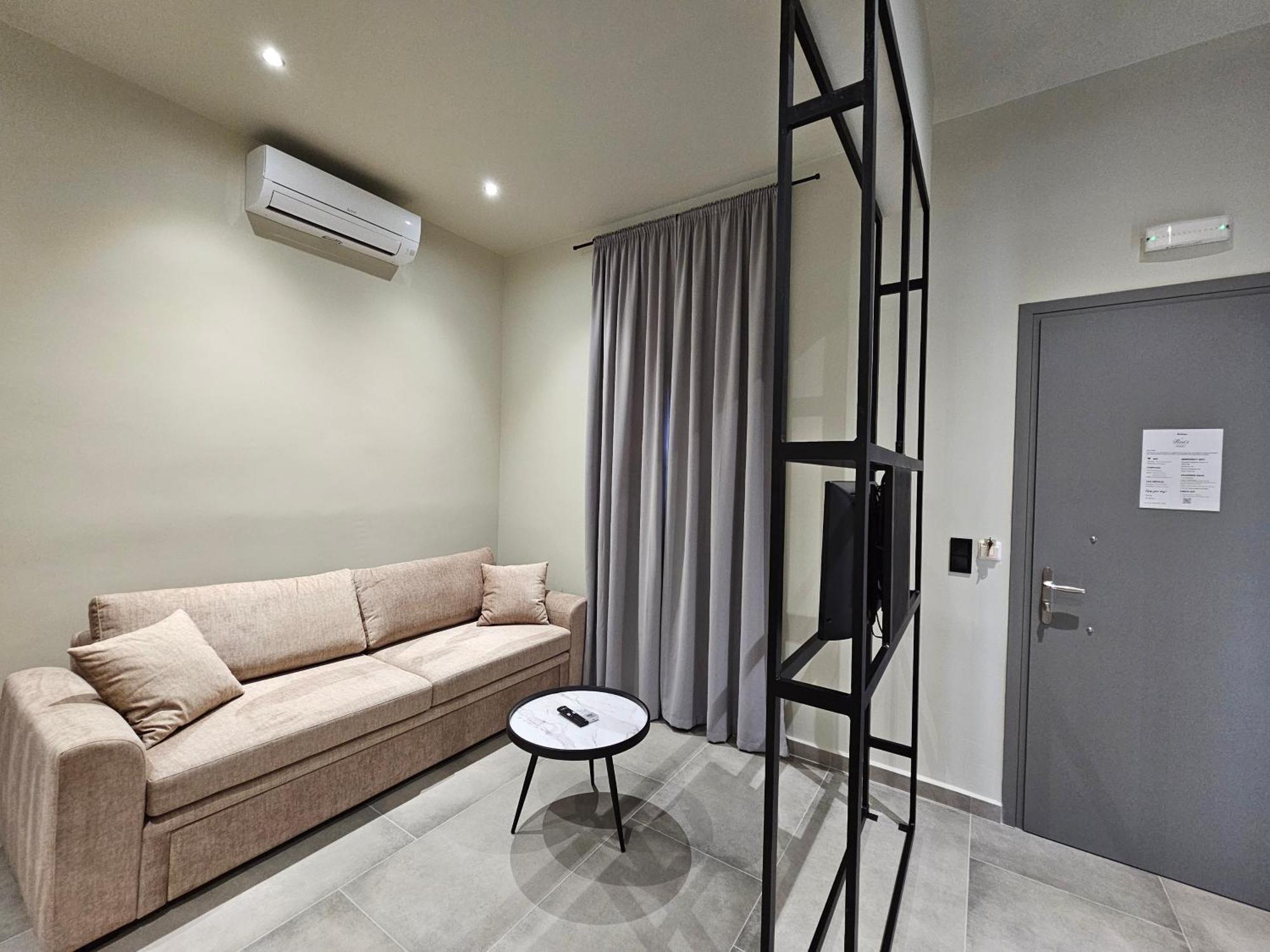 Rea'S Luxury Apartments Stoúpa Zewnętrze zdjęcie